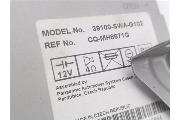 Recambio de autoradio para honda cr-v iii 2.0 i referencia OEM IAM 39100SWAG102  