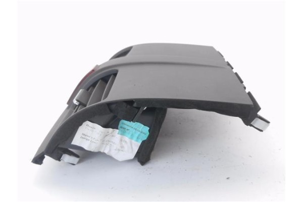 Recambio de rejilla entrada de aire para honda cr-v iii 2.0 i referencia OEM IAM 77610SWAA0  