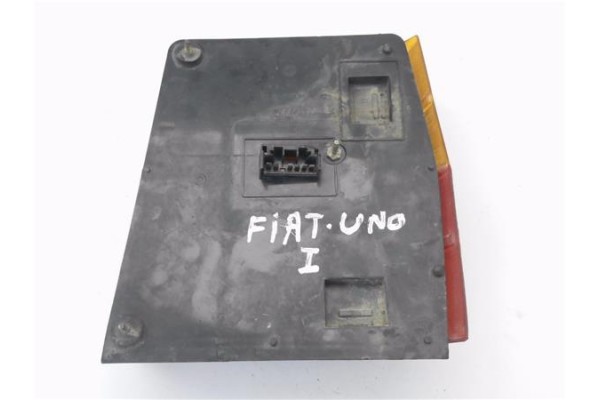 Recambio de piloto trasero izquierdo para fiat uno (146) 0.9 45 referencia OEM IAM E339086  