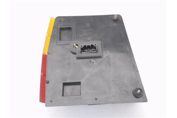 Recambio de piloto trasero derecho para fiat uno (146) 1.1 55 referencia OEM IAM 12846748  