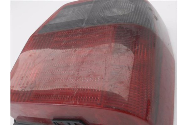 Recambio de piloto trasero derecho para fiat uno (146) 1.0 45 elba referencia OEM IAM 7640238  