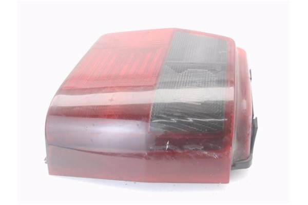 Recambio de piloto trasero derecho para fiat uno (146) 1.0 45 sg referencia OEM IAM 7640238  