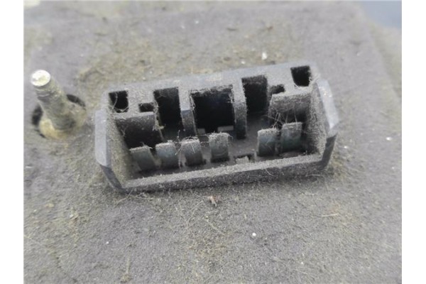 Recambio de piloto trasero derecho para fiat uno (146) 1.0 45 sg referencia OEM IAM 7640238  