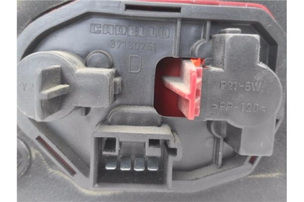 Recambio de piloto trasero derecho para alfa romeo 146 1.4 t.spark referencia OEM IAM 37180751  