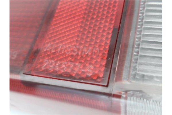 Recambio de piloto trasero izquierdo para lancia y 10 1.0 fire referencia OEM IAM 294577S  