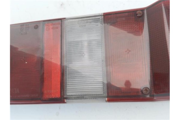 Recambio de piloto trasero izquierdo para lancia y 10 1.0 fire referencia OEM IAM 294577S  