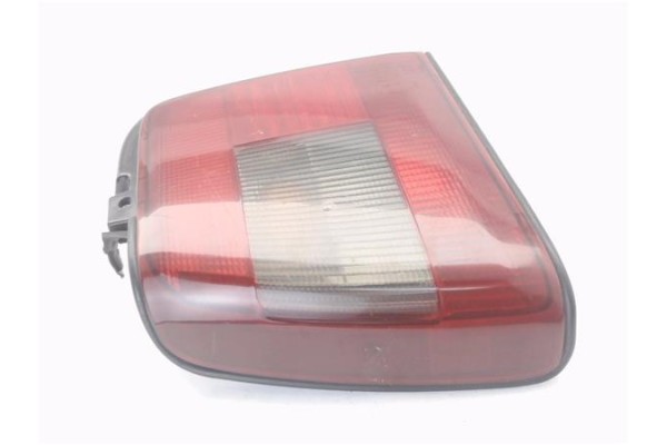 Recambio de piloto trasero izquierdo para fiat tempra (159) berlina 1.4 i.e. referencia OEM IAM 7619025  