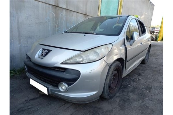 peugeot 207 (2006) del año 