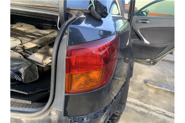 Recambio de piloto trasero derecho para lexus is ii (_xe2_) 220 d (ale20) referencia OEM IAM 8155153161  