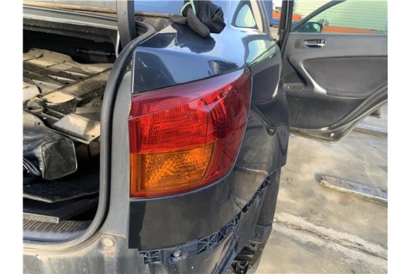 Recambio de piloto trasero derecho para lexus is ii (_xe2_) 220 d (ale20) referencia OEM IAM 8155153161  