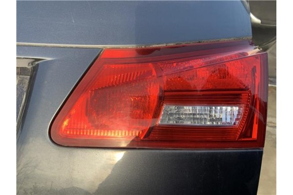 Recambio de piloto porton trasero derecho para lexus is ii (_xe2_) 220 d (ale20) referencia OEM IAM 8158153070  