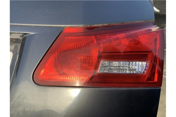 Recambio de piloto porton trasero derecho para lexus is ii (_xe2_) 220 d (ale20) referencia OEM IAM 8158153070  