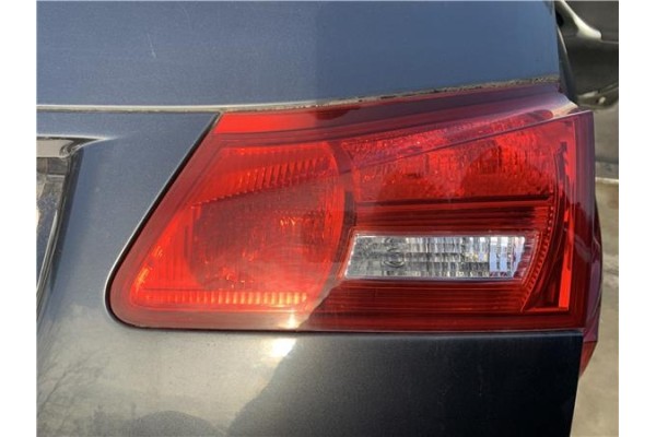 Recambio de piloto porton trasero derecho para lexus is ii (_xe2_) 220 d (ale20) referencia OEM IAM 8158153070  