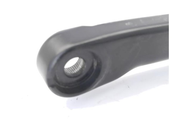 Recambio de brazo limpiaparabrisas delantero izquierdo para opel astra j 1.6 referencia OEM IAM   