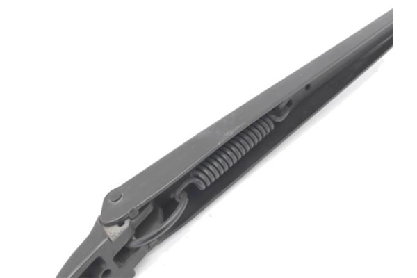 Recambio de brazo limpiaparabrisas delantero izquierdo para opel astra j 1.6 referencia OEM IAM   