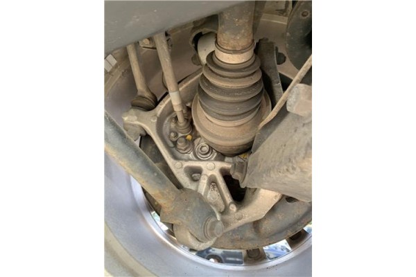 Recambio de mangueta trasero derecha para lexus is ii (_xe2_) 220 d (ale20) referencia OEM IAM 4241030020 4241030021 