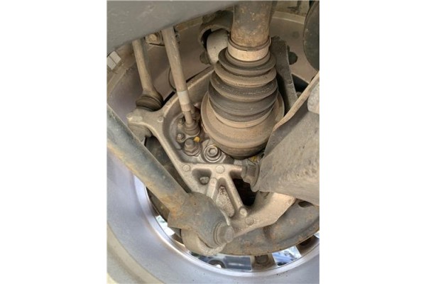 Recambio de mangueta trasero derecha para lexus is ii (_xe2_) 220 d (ale20) referencia OEM IAM 4241030020 4241030021 