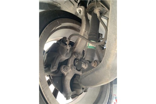 Recambio de mangueta delantero izquierda para lexus is ii (_xe2_) 220 d (ale20) referencia OEM IAM 4320253010  