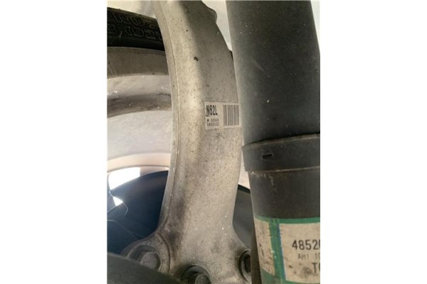 Recambio de mangueta delantero izquierda para lexus is ii (_xe2_) 220 d (ale20) referencia OEM IAM 4320253010  