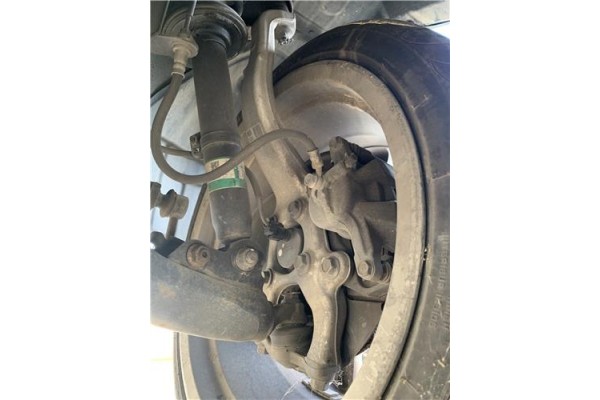 Recambio de mangueta delantero derecha para lexus is ii (_xe2_) 220 d (ale20) referencia OEM IAM N62R W0039 