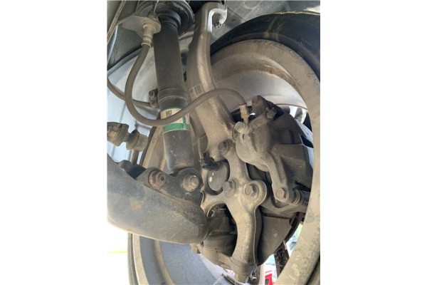 Recambio de mangueta delantero derecha para lexus is ii (_xe2_) 220 d (ale20) referencia OEM IAM N62R W0039 