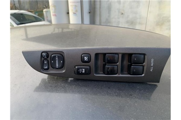 Recambio de mando elevalunas delantero izquierdo para lexus is ii (_xe2_) 220 d (ale20) referencia OEM IAM 8404053080  