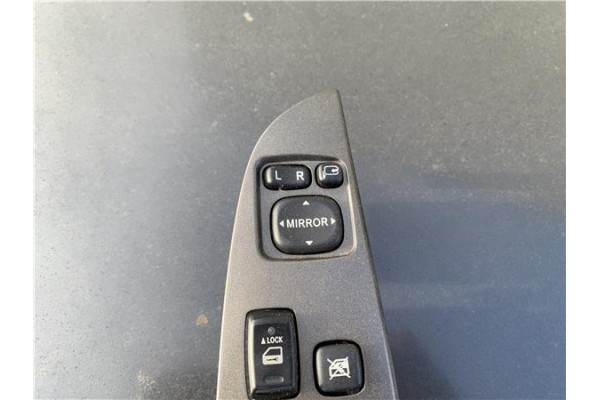 Recambio de mando elevalunas delantero izquierdo para lexus is ii (_xe2_) 220 d (ale20) referencia OEM IAM 8404053080  