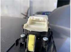 Recambio de mando elevalunas delantero izquierdo para lexus is ii (_xe2_) 220 d (ale20) referencia OEM IAM 8404053080  