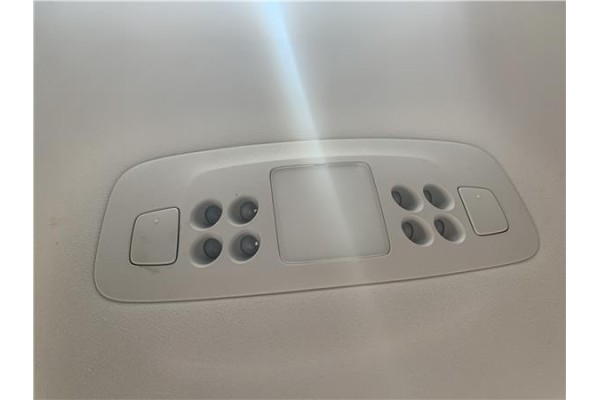 Recambio de luz trasero central techo para lexus is ii (_xe2_) 220 d (ale20) referencia OEM IAM 8136053010B0  