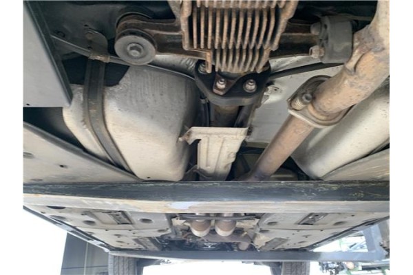 Recambio de deposito combustible para lexus is ii (_xe2_) 220 d (ale20) referencia OEM IAM 7700153100 7700153101 