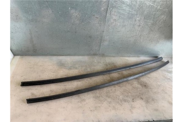 Recambio de barras de techo para citroen c3 1.4 i referencia OEM IAM 8319J9 8,32E+07 