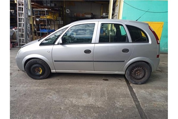 opel meriva del año 2004