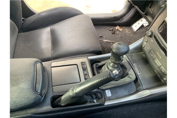 Recambio de consola para lexus is ii (_xe2_) 220 d (ale20) referencia OEM IAM 5881053040C8 5881053041C8 