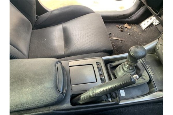 Recambio de consola para lexus is ii (_xe2_) 220 d (ale20) referencia OEM IAM 5881053040C8 5881053041C8 