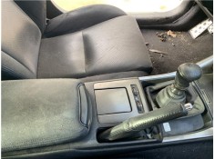 Recambio de consola para lexus is ii (_xe2_) 220 d (ale20) referencia OEM IAM 5881053040C8 5881053041C8 