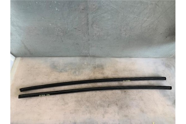Recambio de barras de techo para citroen c3 1.4 i referencia OEM IAM 8319J9 8,32E+07 