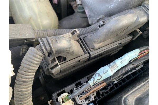 Recambio de centralita para lexus is ii (_xe2_) 220 d (ale20) referencia OEM IAM 8966153740 8966153742 