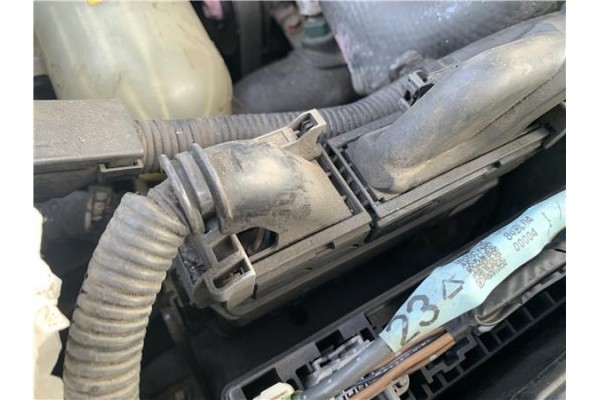 Recambio de centralita para lexus is ii (_xe2_) 220 d (ale20) referencia OEM IAM 8966153740 8966153742 