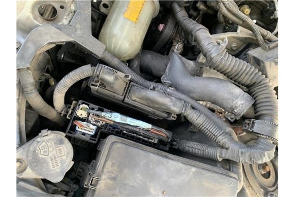 Recambio de centralita para lexus is ii (_xe2_) 220 d (ale20) referencia OEM IAM 8966153740 8966153742 