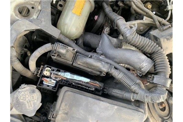 Recambio de centralita para lexus is ii (_xe2_) 220 d (ale20) referencia OEM IAM 8966153740 8966153742 