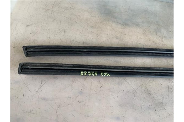 Recambio de barras de techo para citroen c3 1.4 i referencia OEM IAM 8319J9 8,32E+07 