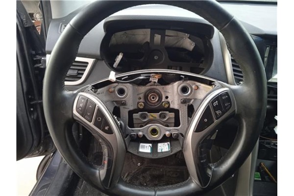 Recambio de volante para hyundai i30 (fd) 1.6 crdi referencia OEM IAM   
