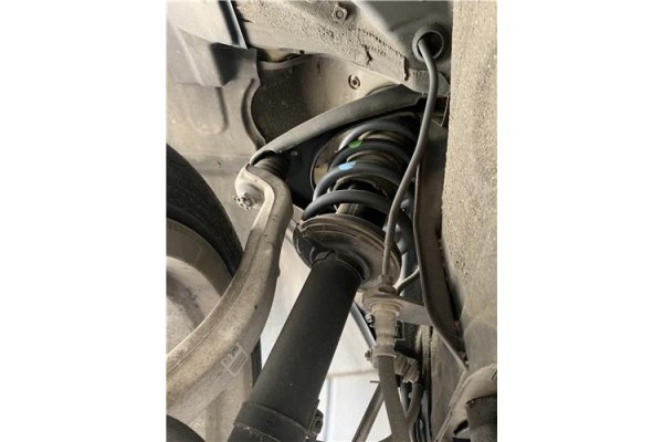 Recambio de brazo superior delantero izquierdo para lexus is ii (_xe2_) 220 d (ale20) referencia OEM IAM 4863059065  