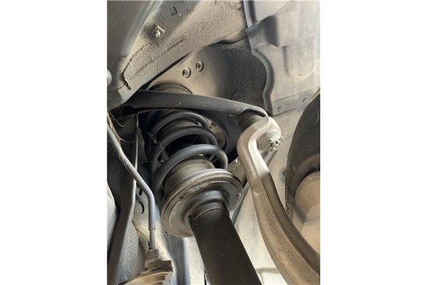 Recambio de brazo superior delantero dcho para lexus is ii (_xe2_) 220 d (ale20) referencia OEM IAM 4861059065  