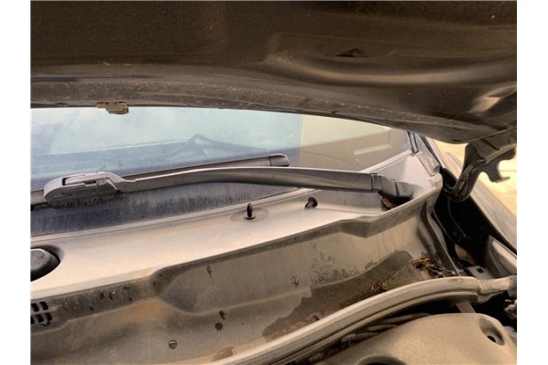 Recambio de brazo limpiaparabrisas delantero izquierdo para lexus is ii (_xe2_) 220 d (ale20) referencia OEM IAM 8522153070  