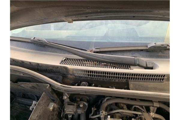 Recambio de brazo limpiaparabrisas delantero derecho para lexus is ii (_xe2_) 220 d (ale20) referencia OEM IAM 8521153070  