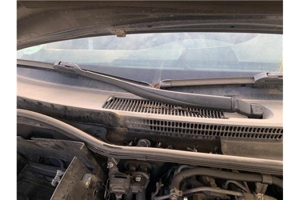 Recambio de brazo limpiaparabrisas delantero derecho para lexus is ii (_xe2_) 220 d (ale20) referencia OEM IAM 8521153070  