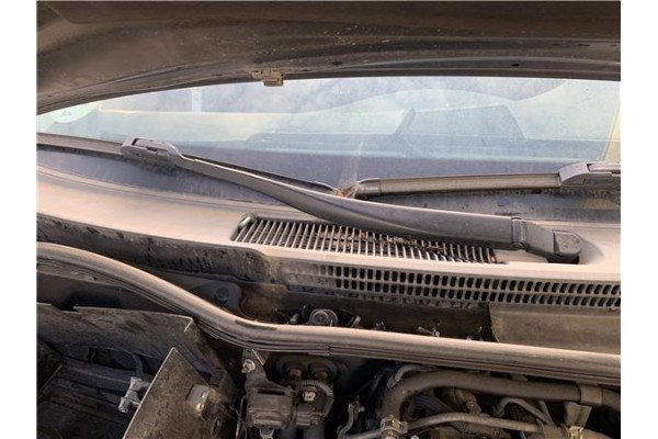 Recambio de brazo limpiaparabrisas delantero derecho para lexus is ii (_xe2_) 220 d (ale20) referencia OEM IAM 8521153070  