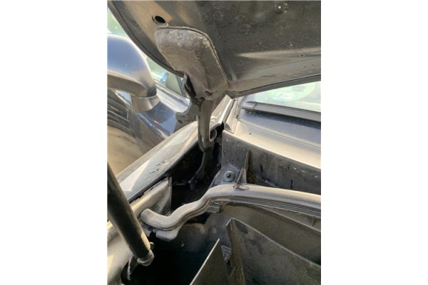 Recambio de bisagra capo derecha para lexus is ii (_xe2_) 220 d (ale20) referencia OEM IAM 5341053020  