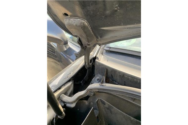 Recambio de bisagra capo derecha para lexus is ii (_xe2_) 220 d (ale20) referencia OEM IAM 5341053020  